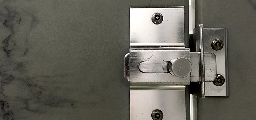 Fix A Room Door Lock in Farmersville, CA
