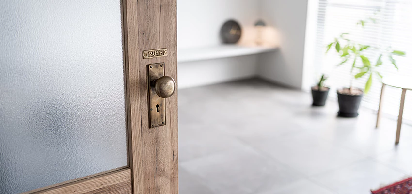 Deadbolt Door Lock Knob Repair in Farmersville, California